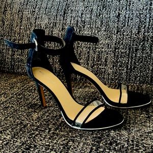 Black, clear and silver 8.5 Kenneth Cole Heels